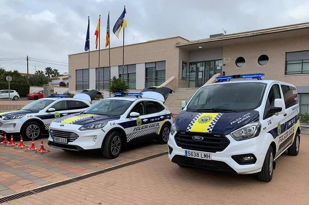 La Policía Local de Rojales confía en la sostenibilidad de los vehículos de Arcomovil