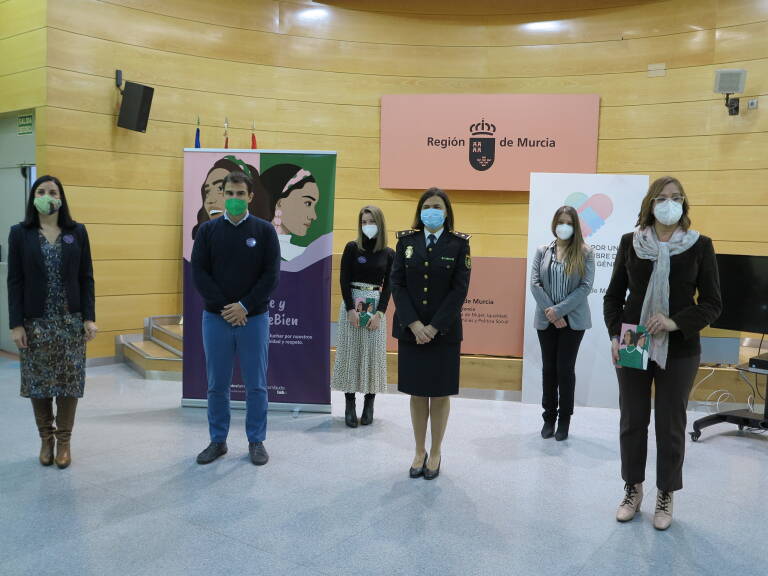 DosForma lanza una donación de productos sanitarios para las víctimas de violencia de género