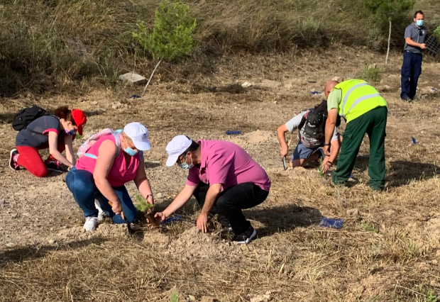 La Vía del Noroeste ya luce más verde gracias a los usuarios de Astrapace