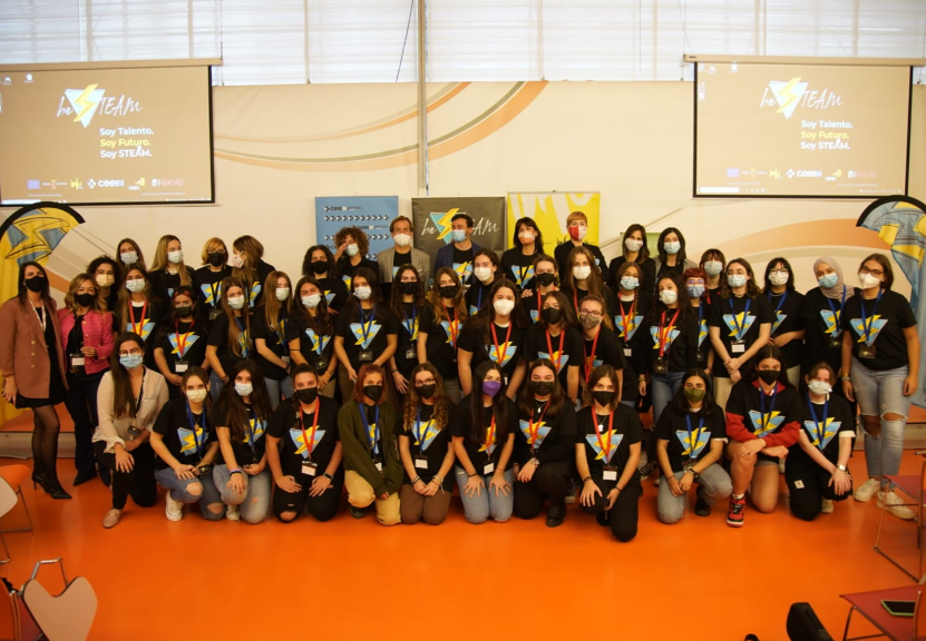 CEEIM, CEEIC e IDEA promueven las profesiones científico-tecnológicas entre 50 niñas de la Región de Murcia