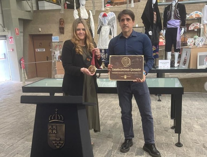La confitería Maite de Murcia gana el III Concurso Regional del Pastel de Carne