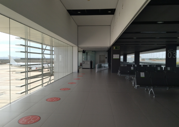 Limcamar renueva el servicio de limpieza del Aeropuerto de Corvera con un contrato de casi un millón y medio de euros