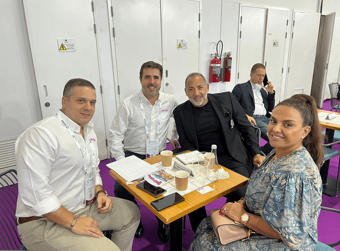 Dulceplus Golosinas amplía contactos comerciales en la feria ISM Middle East de Dubái