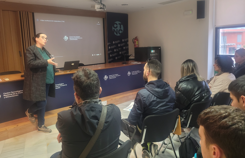 El CTNC comparte sus experiencias sobre innovación en tecnologías hídricas con los alumnos del CIFEA de Molina de Segura