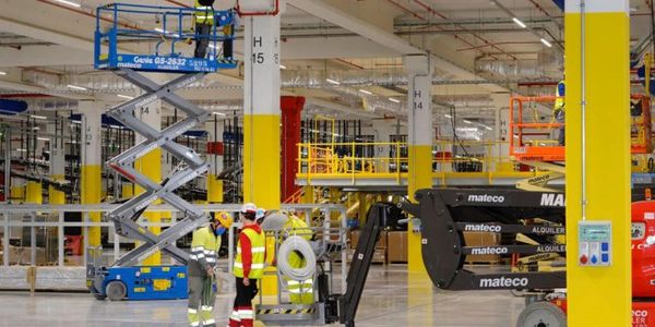 La internacional Amazon reconoce a la Región de Murcia como el eje logístico del sur de Europa