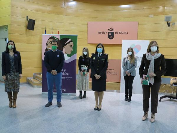 DosForma lanza una donación de productos sanitarios para las víctimas de violencia de género