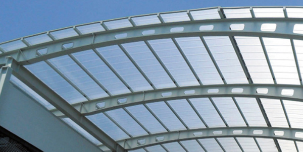 Un acuerdo entre Sabic y Nudec introduce el policarbonato renovable en la construcción