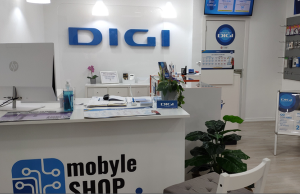 Mobyleshop amplía su gama de servicios incluyendo su propio taller de reparación de móviles