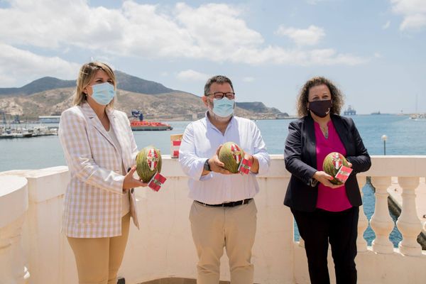 JimboFresh presenta su melón más "cartagenero" a través de la edición "melones con historia"