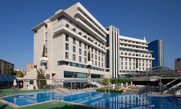 Los viajeros en hoteles de la Región aumentaron un 66% en 2021