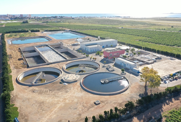La depuradora de San Javier recibe un galardón por su contribución a la economía circular