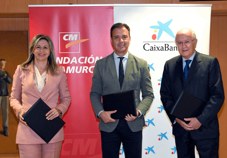 La Fundación Cajamurcia y CaixaBank renuevan su
apoyo a la Orquesta Sinfónica de la Región de Murcia